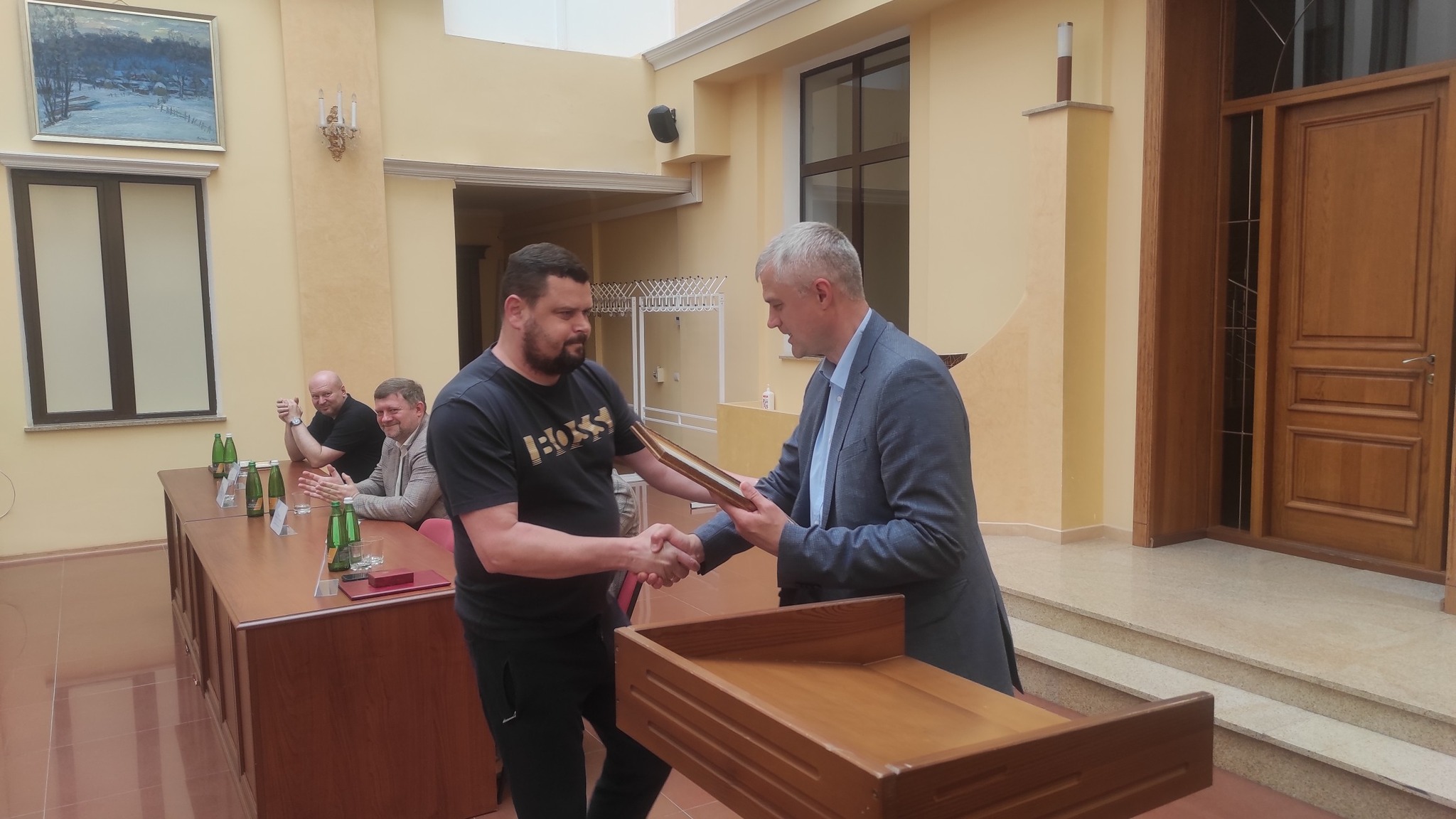 Віцеспікер Верховної Ради відвідав Волинську обласну лікарню та нагородив медиків 6 505142929 24062466853390600 1450395151146816061 n