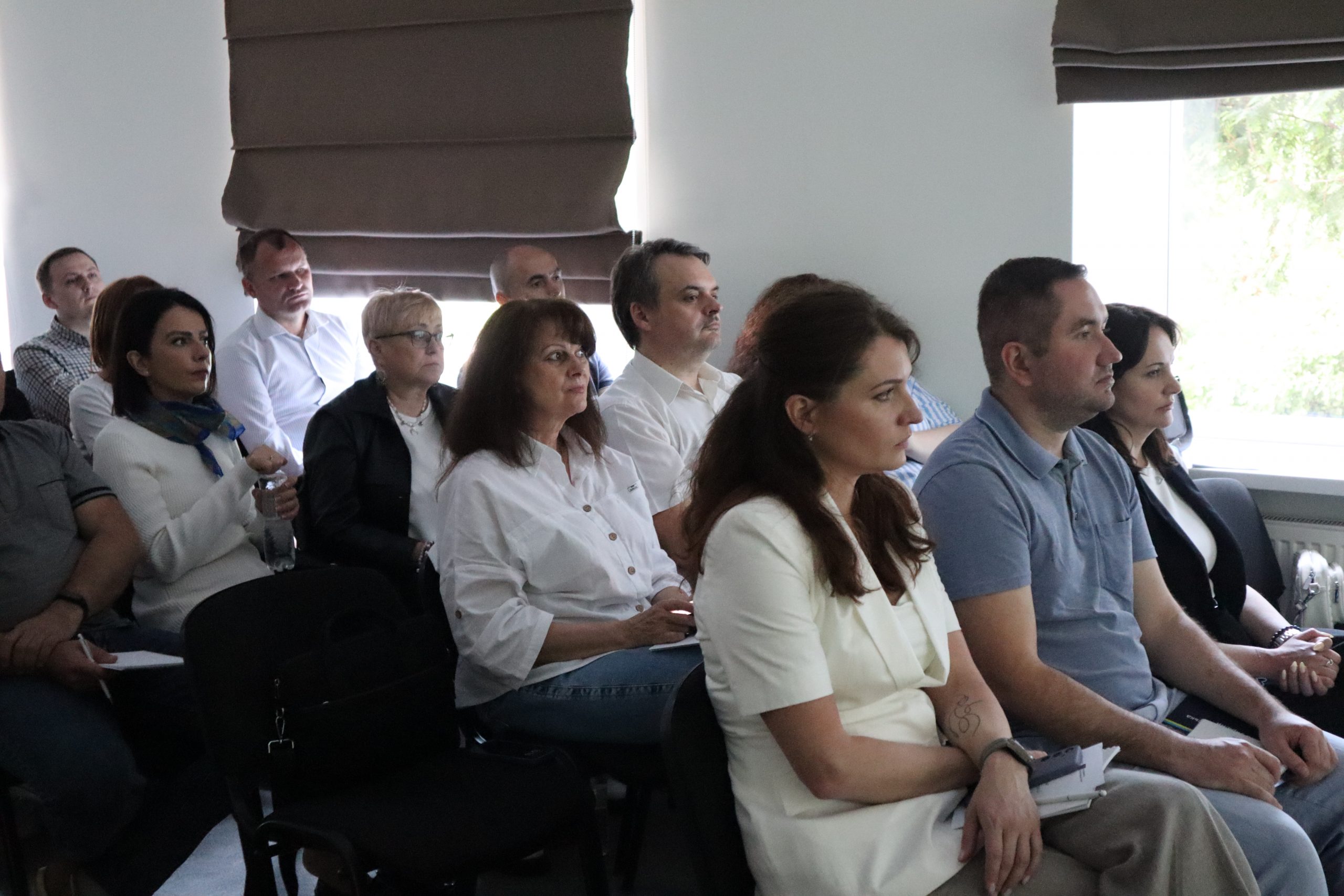 МОСТИ ЗНАНЬ ТА СПІВПРАЦІ: тренінг і партнерська зустріч у м. Рівне 3 7 scaled